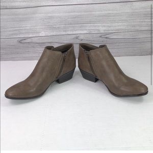 Brand new booties style and co